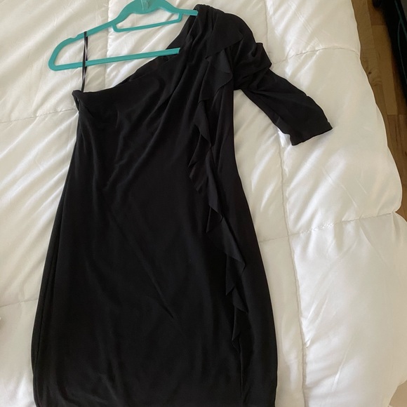 Nine West Dresses & Skirts - Nine West One shoulder sleeve dress Size 4